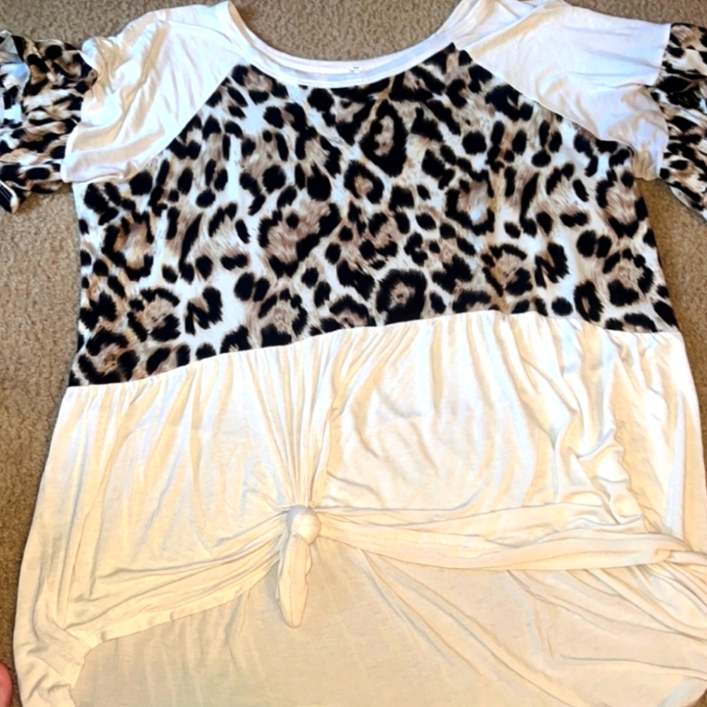 Forgotten Grace Animal Print Blouse / Tunic EUC